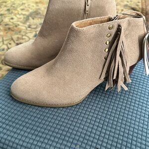 New with tags Suede booties with fringe by Vionic for comfort with style!